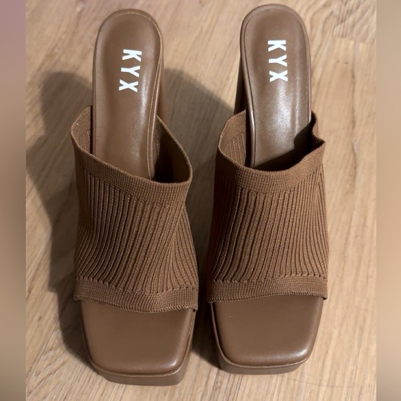 KYX 4-inch Heels NEVER WORN - Picture 1 of 3
